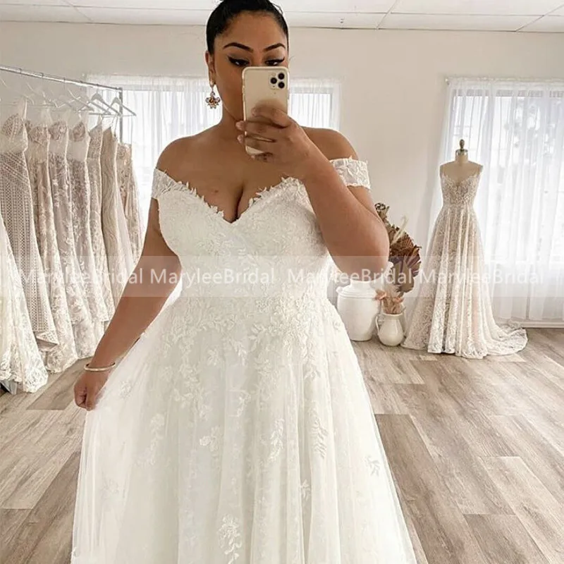 MaryLeeBrial Plus Größe Spitze Hochzeit Kleider Off Schulter Lange Zug Braut Kleid Weiß Elfenbein Appliques Nach vestidos de novia