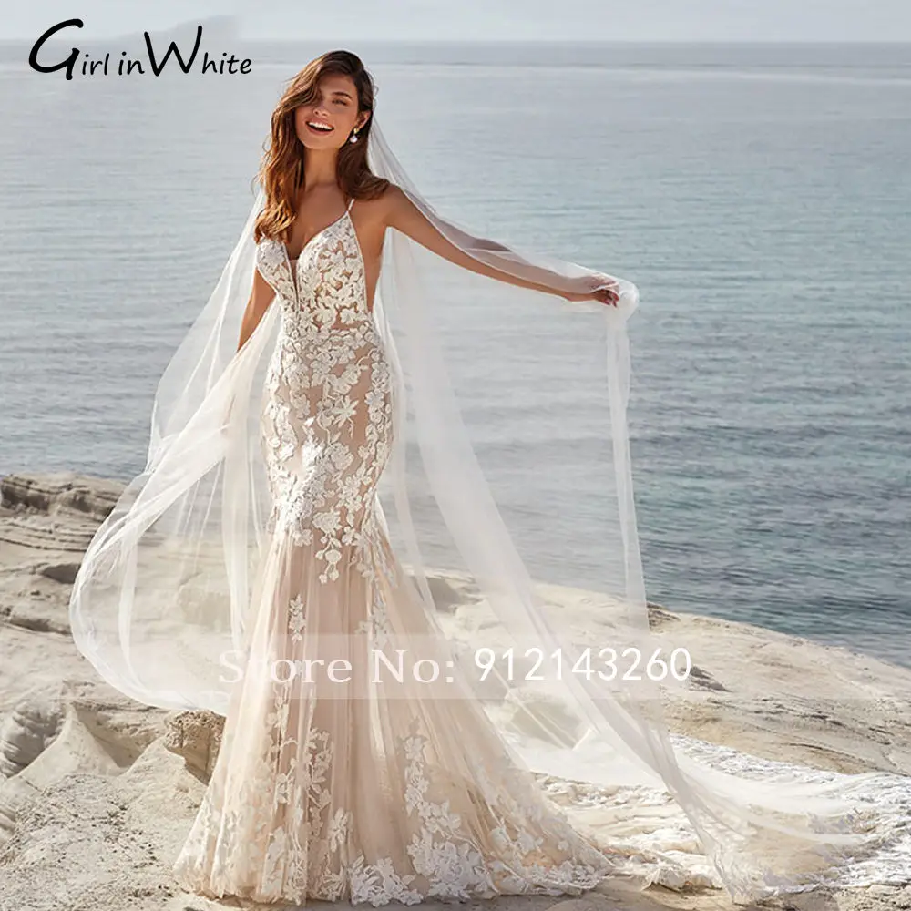 Abiti da sposa a sirena in pizzo con scollo a cuore sexy senza schienale personalizzati Abiti da sposa a tromba con applicazioni di lusso con perline e spalline