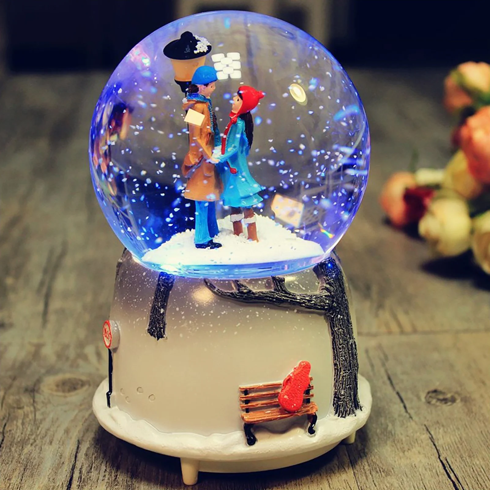 Couple Crystal Ball Music Box Musical Crystal Ball Perfect Gift Automatic Spray Snowflake Sky City Crystal Ball Valentine's Day