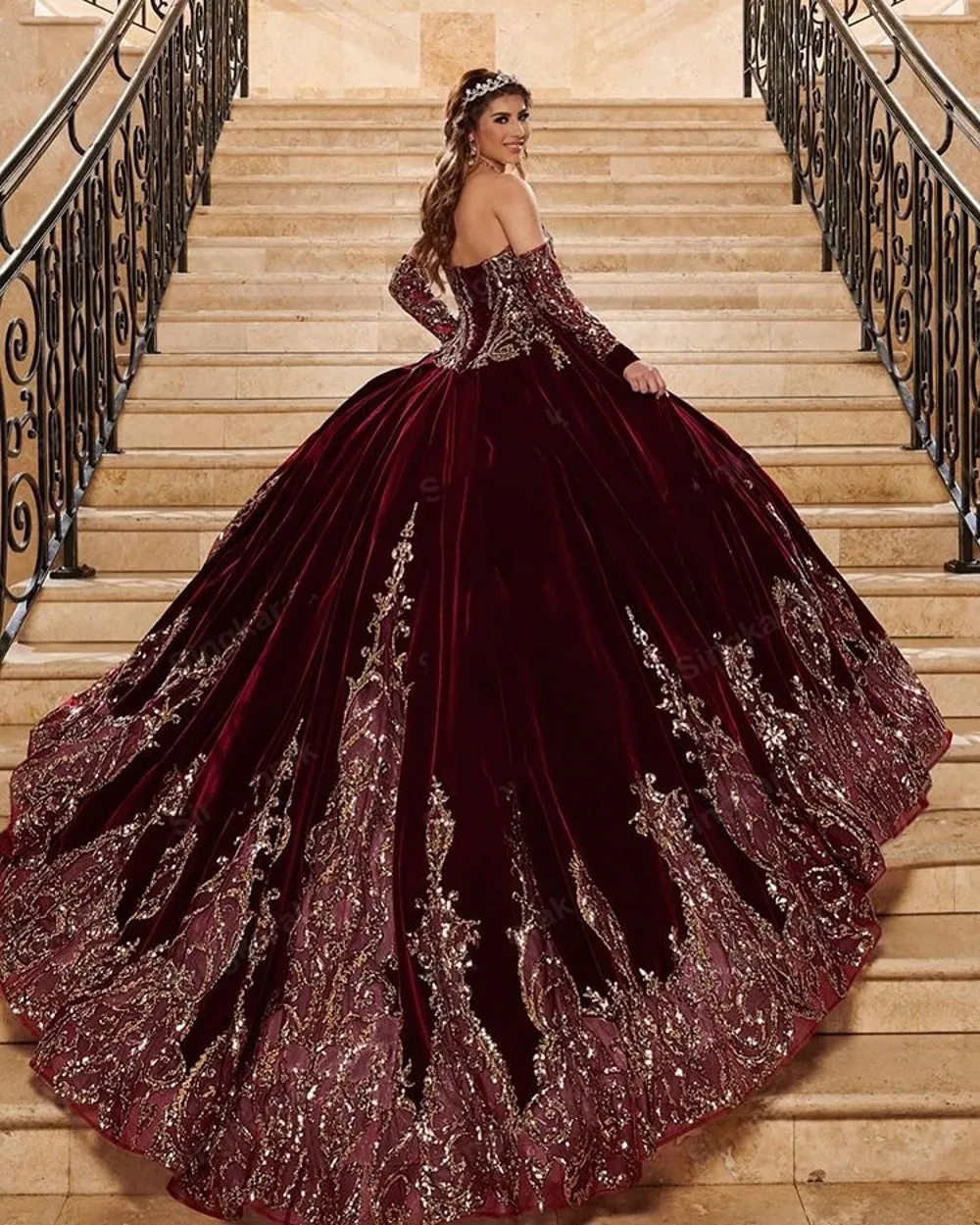 Burgundy 2025 Puffy Velvet Quinceanera Dresses Bridal Gowns Sweetheart Long Sleeve Sweet 16 Dress Vestidos De Noiva Customized