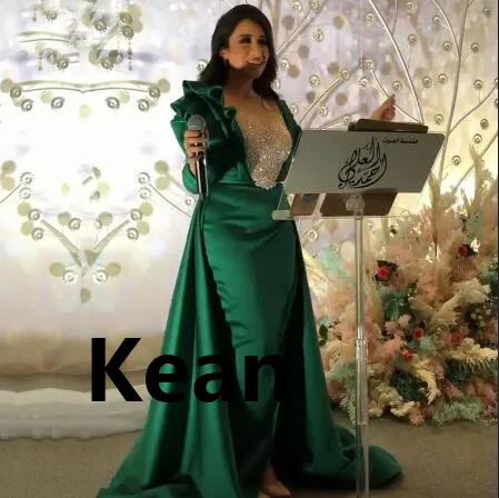 Green Deep V Satin Evening Dresses Full Sleeves Special Occasion Dress Islamic Dubai Kaftan Saudi Arabic Prom Dress