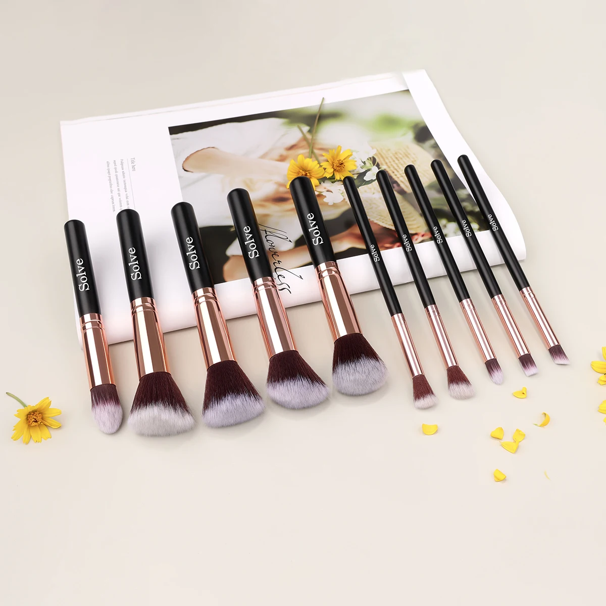 Makeup Brush Set 10 Pcs Wooden Synthetic Kabuki Brush Set Foundation Powder Blending Concealer Eye shadows Blush Cosmetics Brush