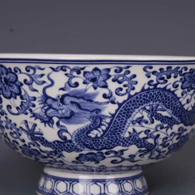 Fine Chinese Qing Qianlong old antique Porcelain blue white dragon bowl  for kitchen