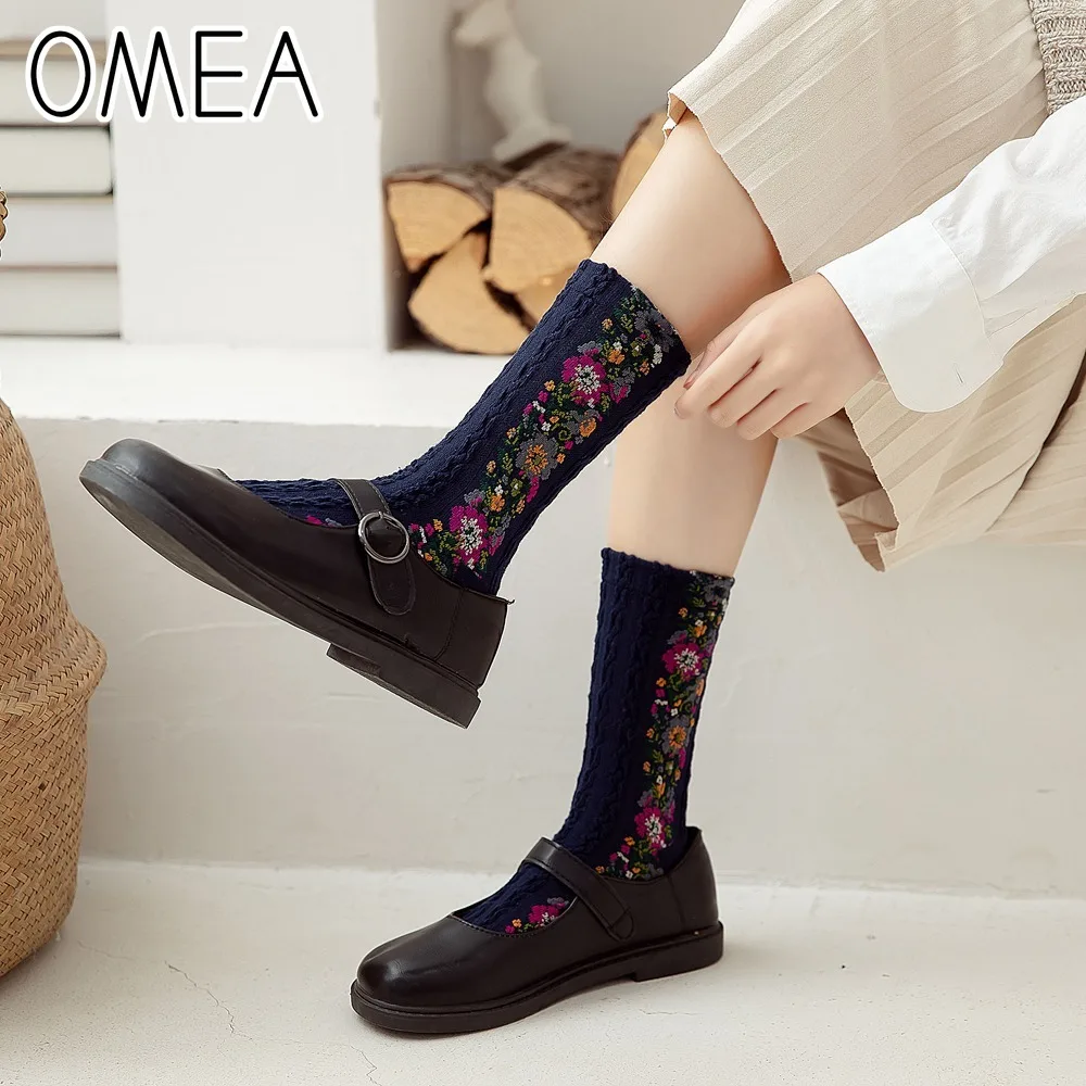 OMEA Retro Perempuan Kaus Kaki 5 Pasang Folk-Custom Kapas Bernapas Musim Semi Kaus Kaki Panjang Bunga Academic Style Bohemian Kaus Kaki Tinggi kualitas