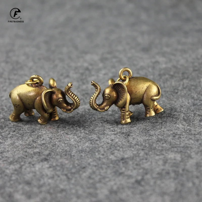 Copper Lucky Elephant Small Ornaments Home Decorations Vintage Brass Feng Shui Animal Desk Decor Accessories Key Chains Pendants