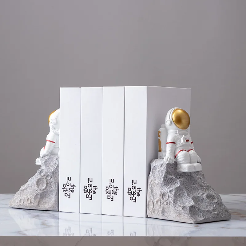 

Simple And Creative Resin Astronaut Book By Character Bookend Porch Bookcabinet Office Desktop Decoration Study Decoration