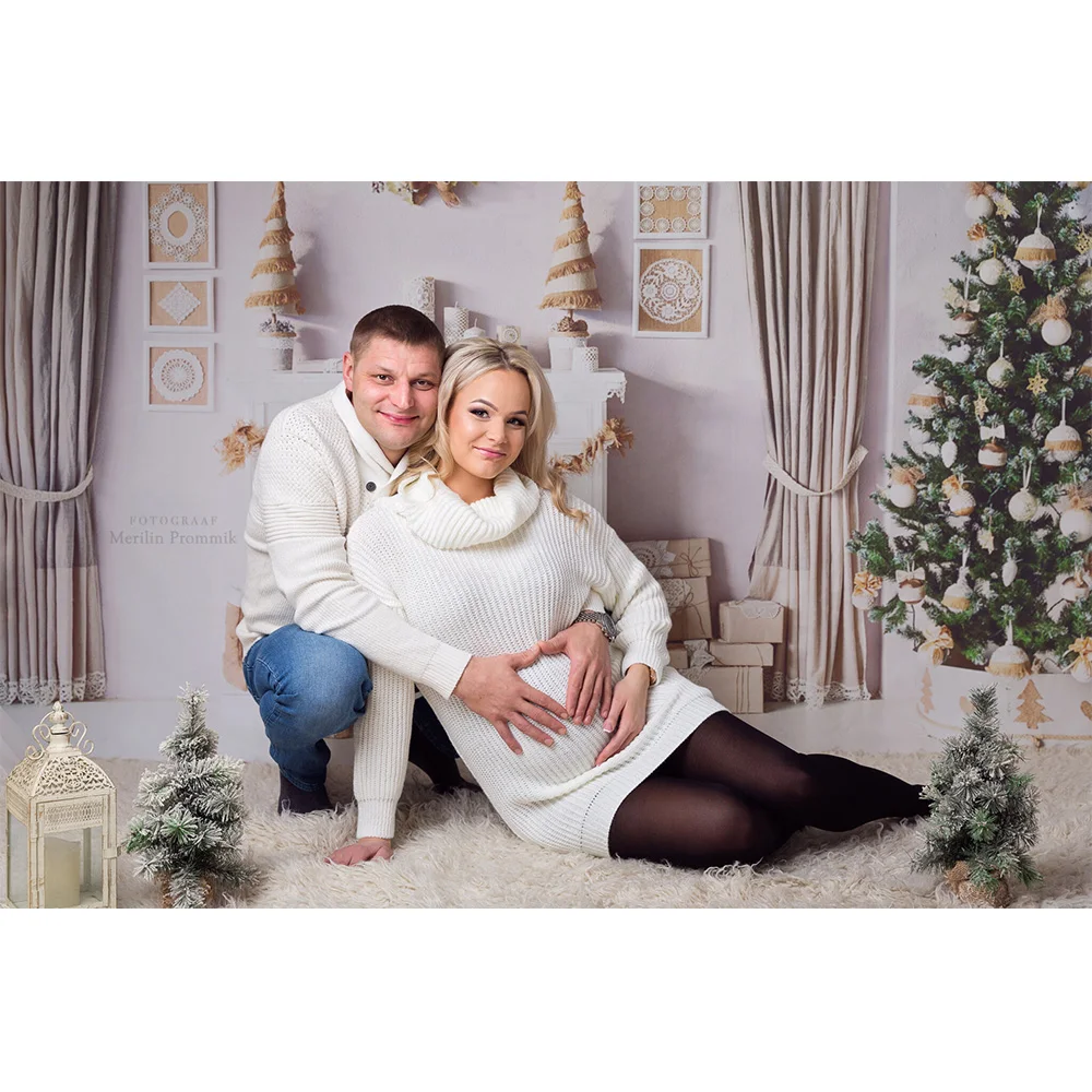 عيد الميلاد الشتاء خلفية الموقد الأبيض غرفة المعيشة الكبار الاطفال صورة خلفية جورب هدية شجرة عيد الميلاد الستار الديكور