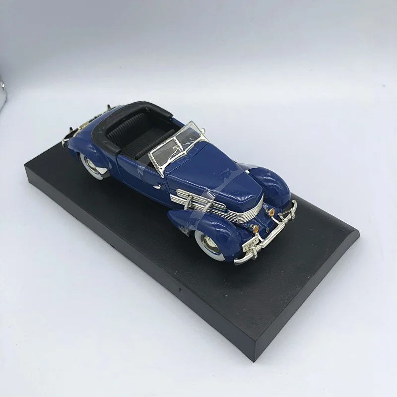 Signature 1:32 1937 Cord 812 Supercharged alloy toy car toys for children diecast model car Birthday gift 