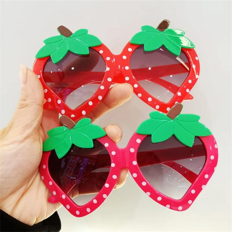 Children Cartoon Sunglasses Strawberry Sun Glasses Anti-UV Spectacles Baby Oversize Frame Eyeglasses Ornamental Adumbral A++