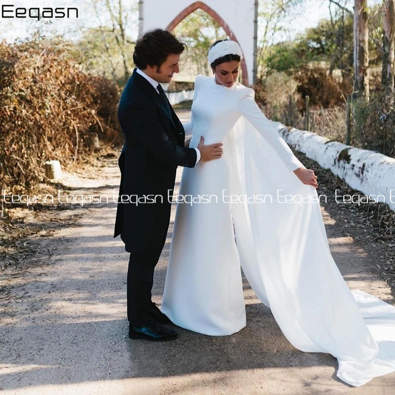 

Beach Wedding Dresses Long Sleeves Beaded Summer Wedding Gown Soft Satin Mermaid Sexy Bride Dress with Cape suknia ślubna