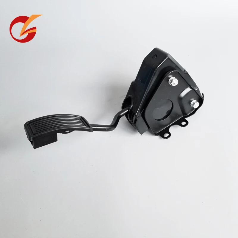 use for toyota hiace 1992-2004 model accelerator pedal driver in the left side type 78202-95J02