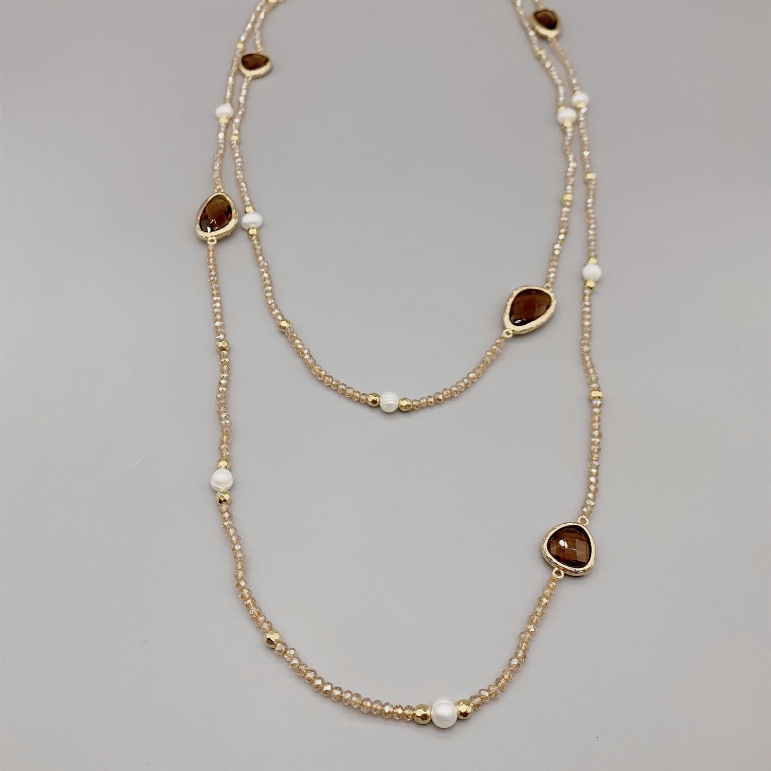 FoLisaUnique Irregular Shape Smokey Quartz Necklace For Women 5-6mm White Freshwater Pearls Hammered Gold Beads Long Necklace 3