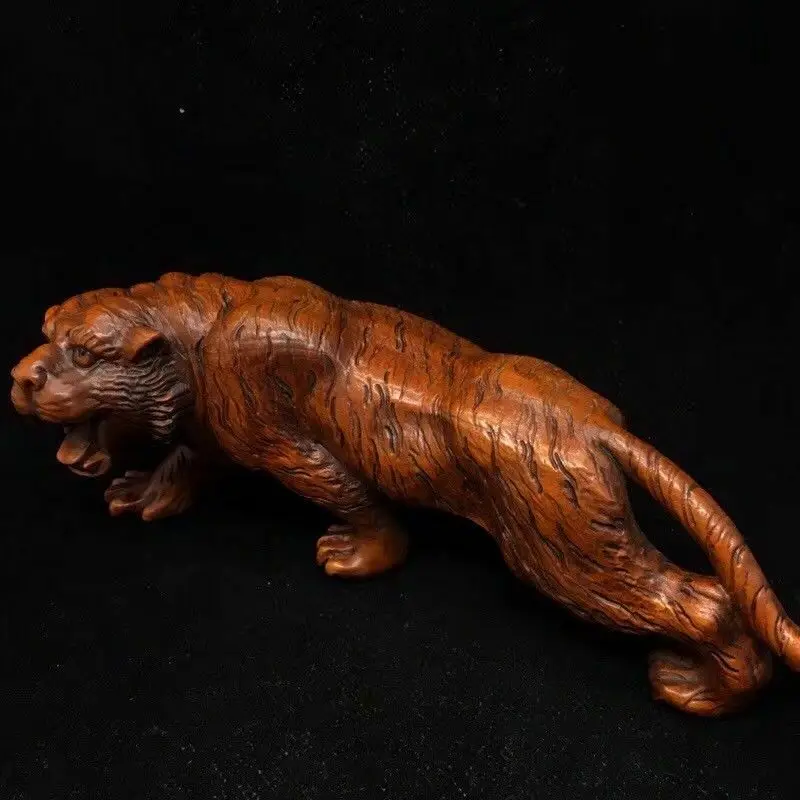 

Chinese Antique Boxwood hand-carved tiger Home decoration