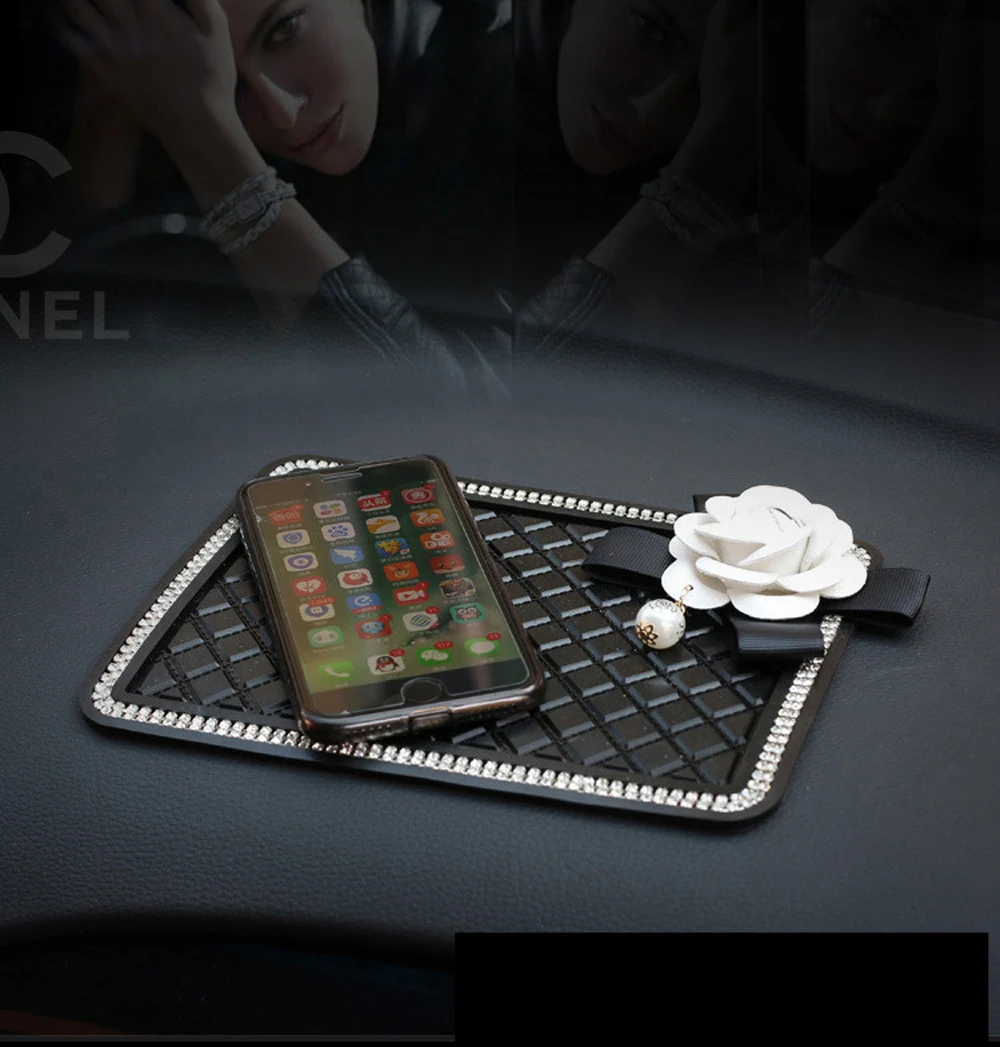 

General Pearl Camellia Car Interior Supplies Car Small Diamond-Studded Anti-Skid Pad Mobile Phone Perfume Pad