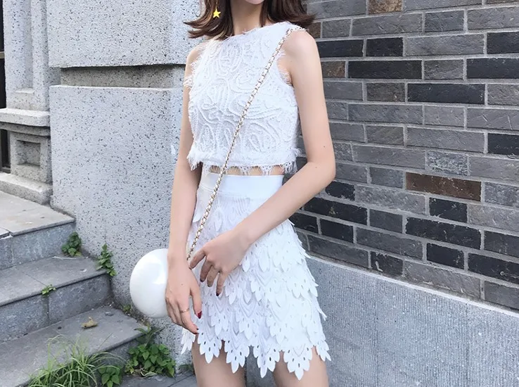 Lace Skirt Suits Summer Women Embroidery Sleeveless Crop Tops And Mini Sexy Ruffles Skirt Beach Tracksuit Clothing Set NS92