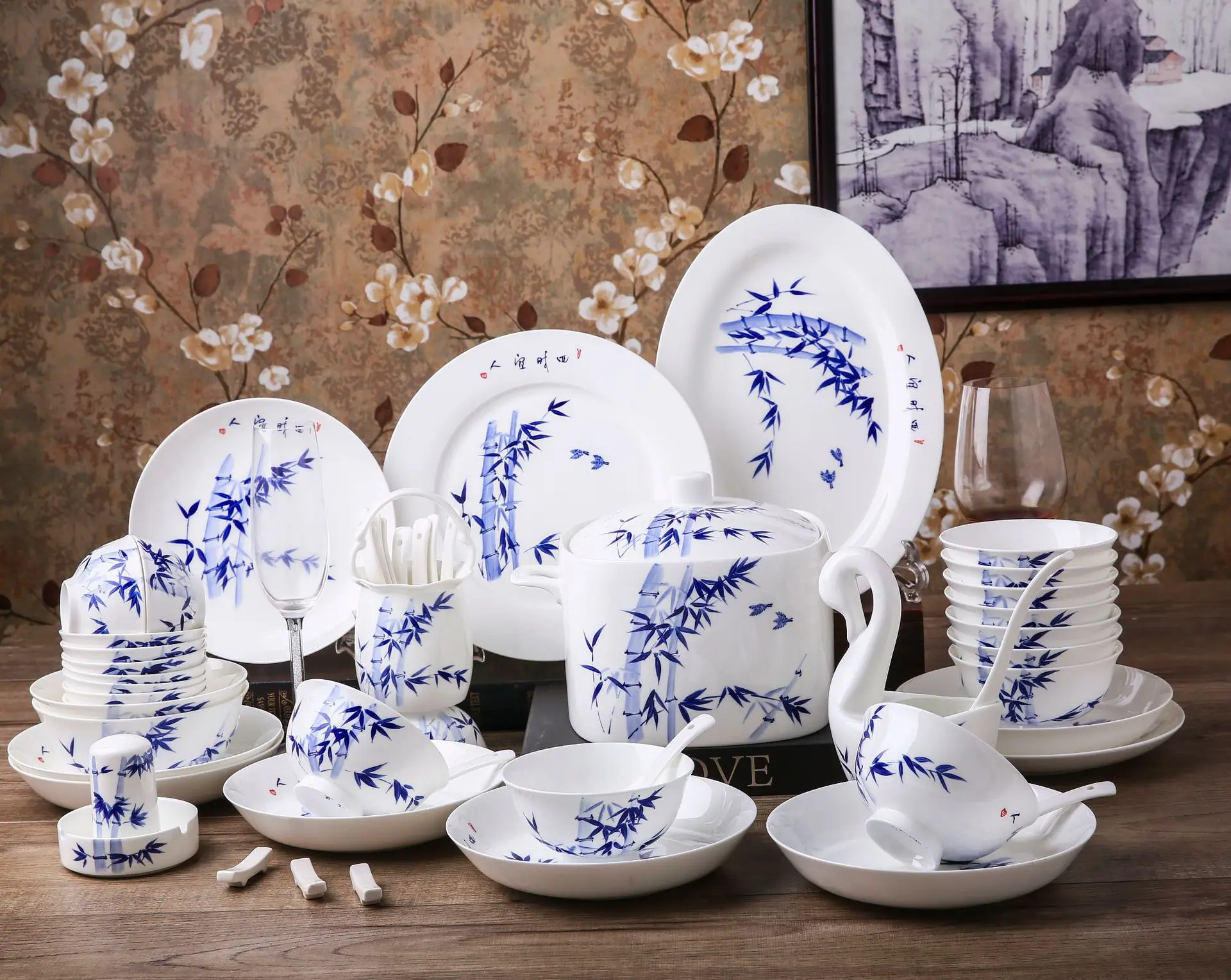 Jingdezhen bone china tableware set hand painted dishes and bowls ceramic set gift porcelain tableware set for home and Hotel