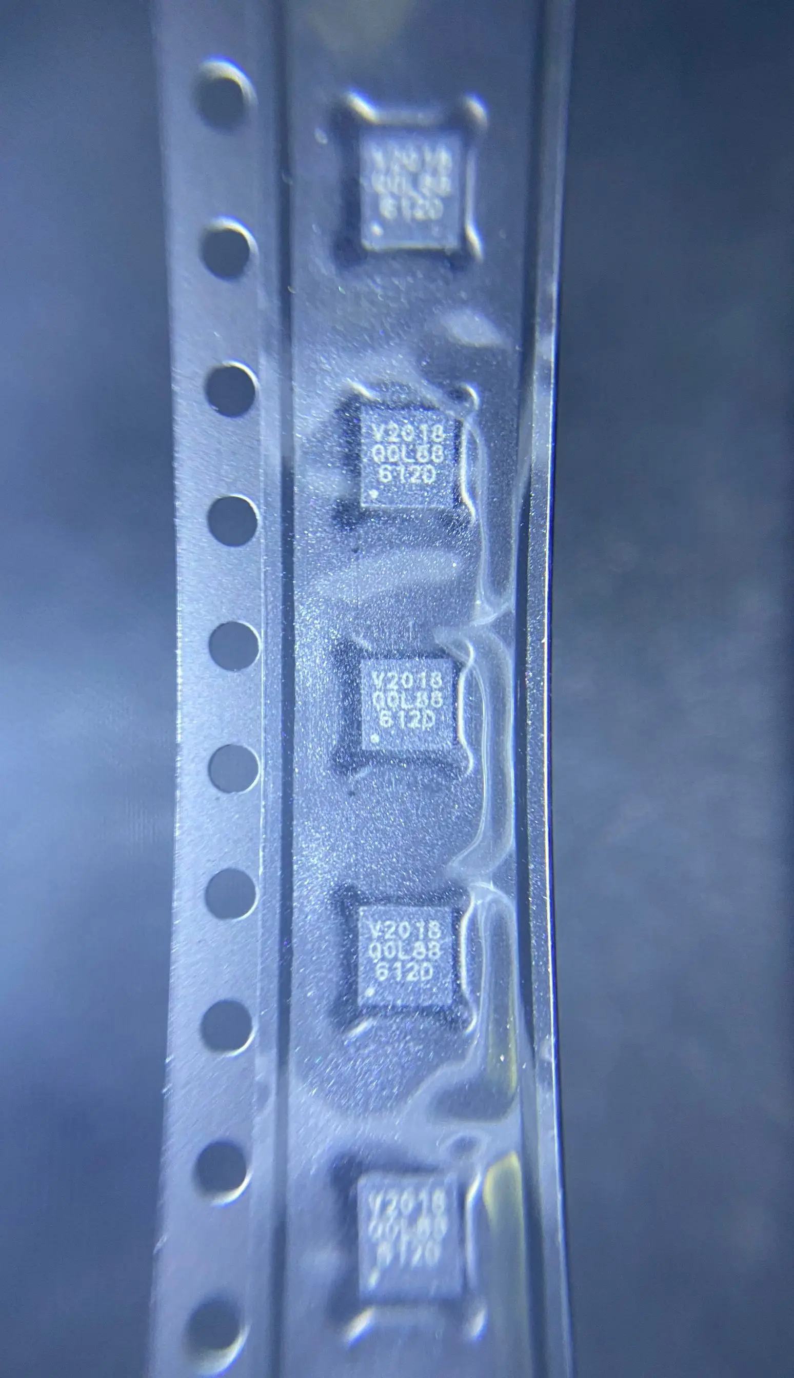 10 ~ 100 teile/los AV2018 AV2018-S85 AV2018-S85QFG V2018 QFN16 NEUE Original kostenloser versand