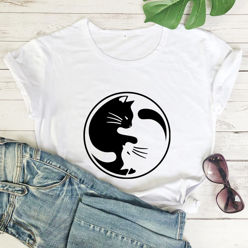 yin yang cats T-shirt Funny Women graphic cat mom Tee Shirt Top