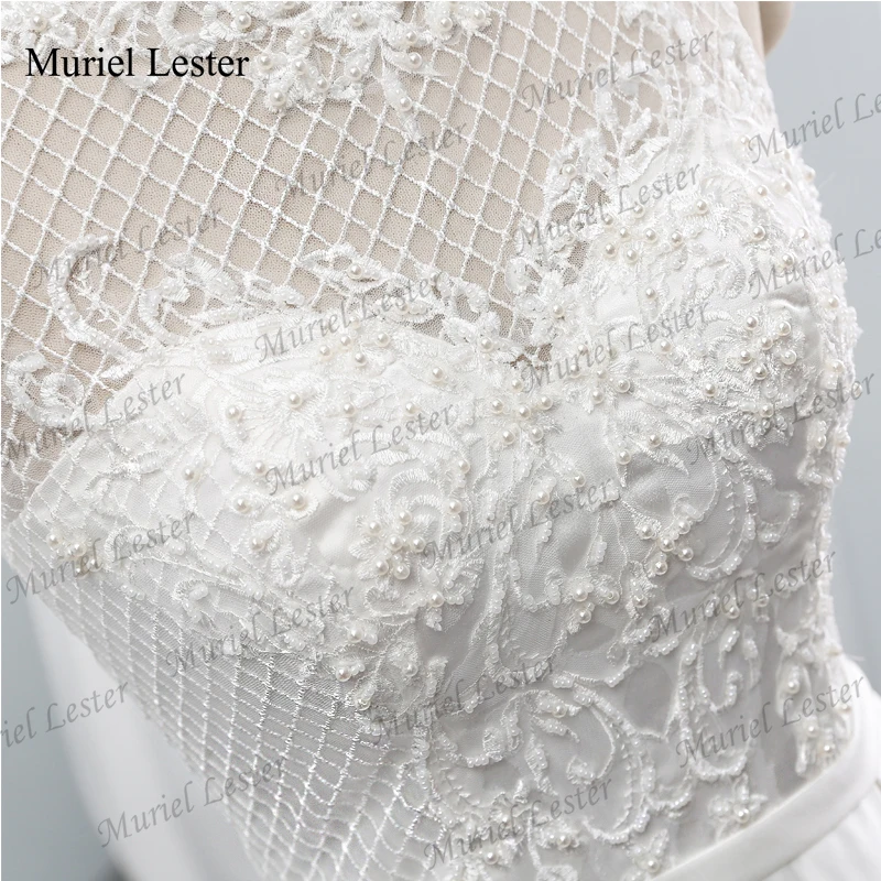 Robe de mariée trapèze en Satin moderne, personnalisée, avec des cristaux et des Appliques de perles, effet d'illusion, col rond, sans manches