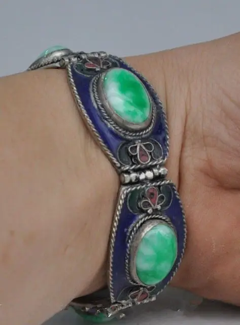 

/China's Tibet dynasty palace cloisonne silver inlaid stone bracelet fine jewe