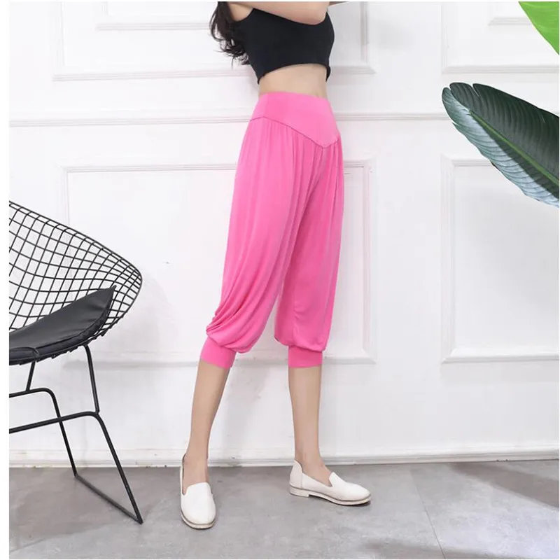 Kadınlar için kısa tayt Harem pantolon Jogger dans yüksek bel 3/4 Capris Modal pamuk gevşek Legins büyük boy mor gri siyah