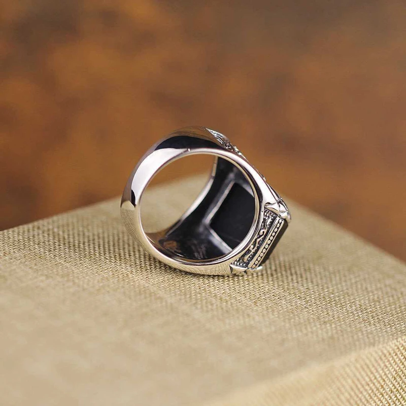 New Trendy Male Domineering Black Agate Ring Middle Finger Silver Ring Thai Silver Retro Personality Ring Ring