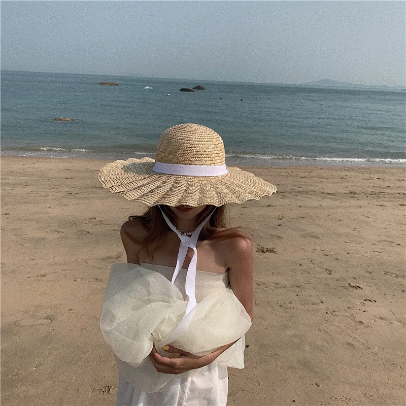 Ins Large Brim Stylish Sun Protection Hats Visor Caps Women Outdoor Holiday Beach Sunscreen Visor Caps Floppy Wave Straw Hat