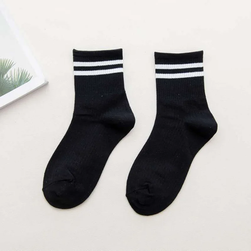 New High Quality Women Girls Casual Striped Candy Colors Cotton Comfortable Harajuku Short Socks Female Fashion Funny Socks