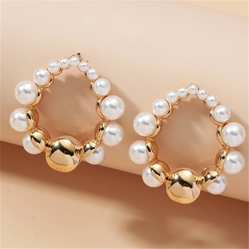 MANGOSKY Fashion Vintage elegant Baroque wreath earrings fashion sweet studs