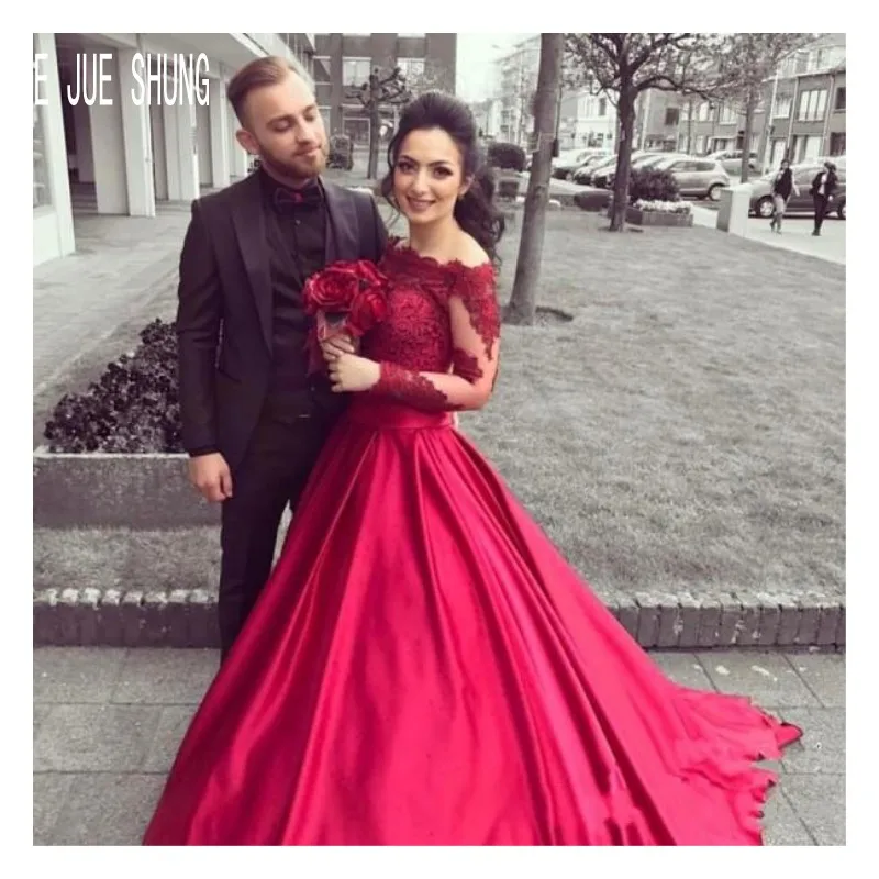 

E JUE SHUNG Burgundy Wedding Dresses Off Shoulder Long Sleeves Bridal Gowns Vintage Lace Appliques Button Back Robe De Mariee