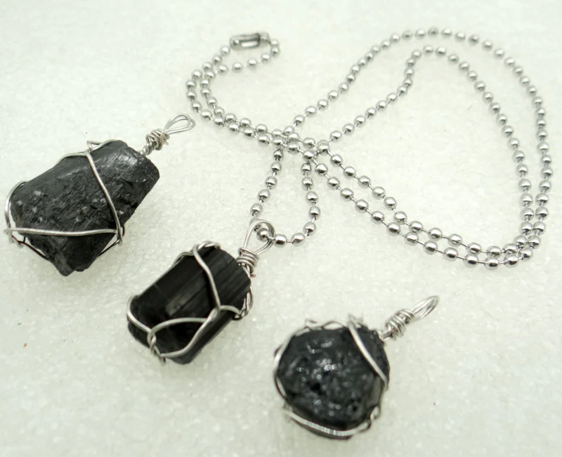 Natural Black Tourmaline Repair Ore Wire Wrapped Irregular Charm Pendant Chakra Healing Point Reiki Raw Gem Jewelry Making