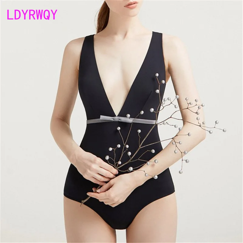 2021 new v-neck sexy one-piece swimsuit women Korean style high waist hot spring vacation bikini women