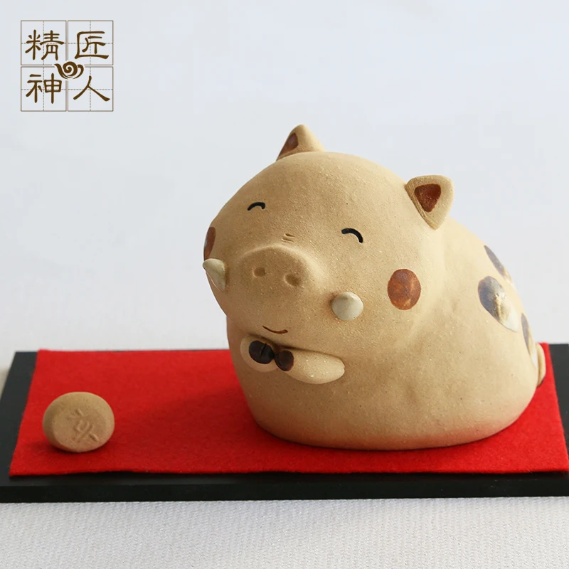 Spot handmade coarse TaoXiaoMeng pig zodiac furnishing articles imported from Japan for healing of birthday gift