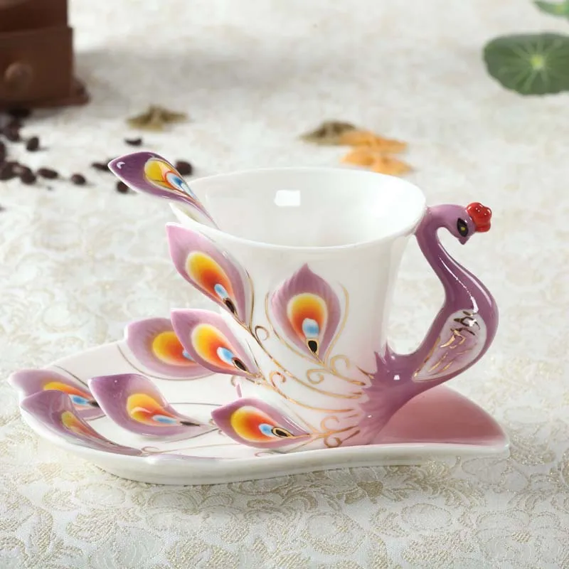 200ml Peacock Coffee Cups With Saucer Spoon Hadmade 3D Ceramic Tea Milk Mugs Set Breakfast Water Bottle Christmas Lover Gifts