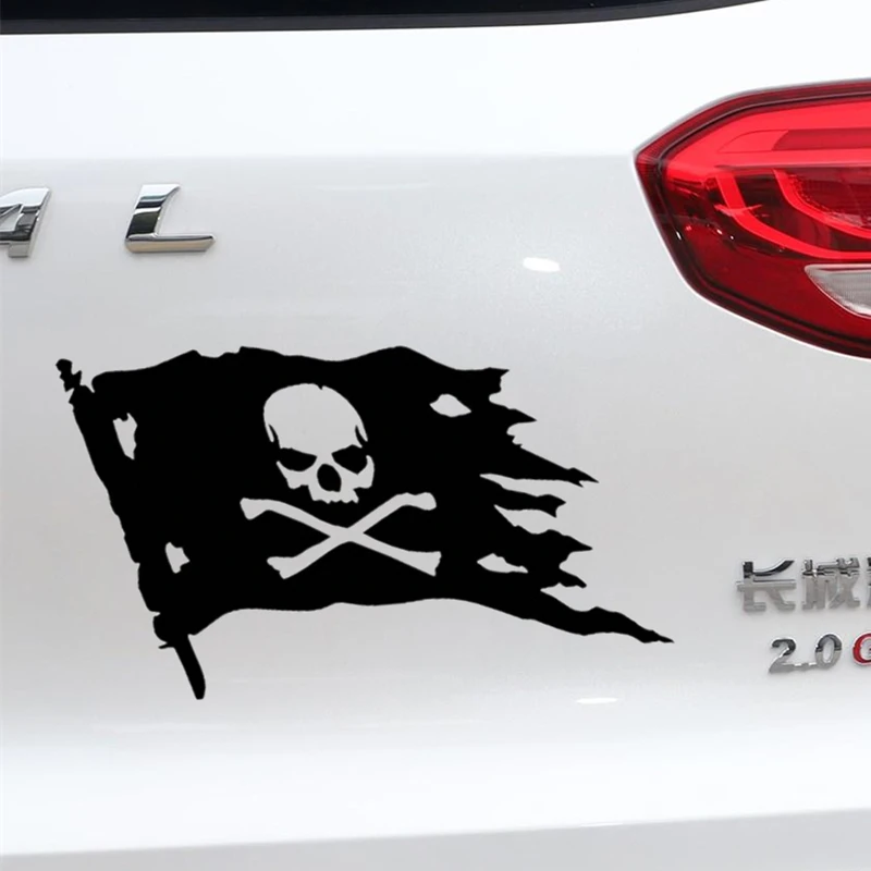 Car Stickers ONE PIECE Pirates Flag Skulls Reflective Decoration For Windshield BumperTrunk Motorcycles Laptop D30