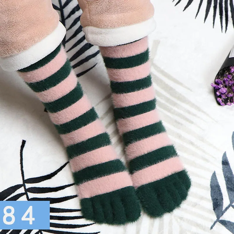 Women\'s Thick Five Finger Socks Winter Warm Coral Fleece Fluffy Toe Socks Striped Soft Cozy Hosiery Girls Female Floor Slippers