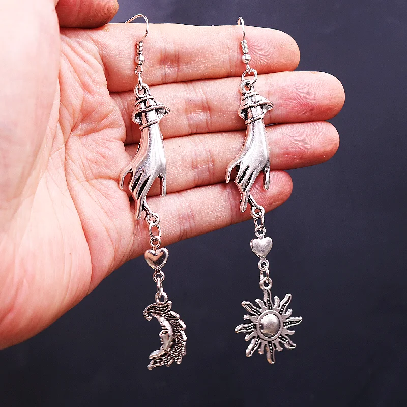 1pair Silver Plated Creative Vintage Victorian Hand Earrings Hanging Star/Moon/Charm DIY Witchy Jewelry Crafts Gift For Woman M8