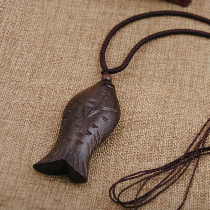 Wooden Lucky Fish Pendant Necklace Retro Clothes Accessories Adjustable Long Necklaces for Women Dresses Ornament Jewelry Dress