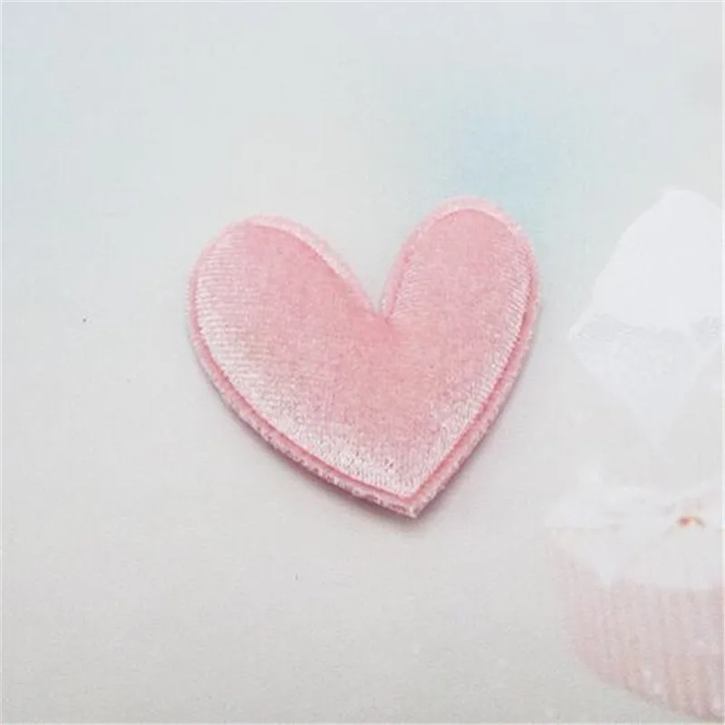 40 Stück/Lot 4,8 cm Gemischte Farben Gepolsterte Flauschige Herzförmige Applikationen für Haarspangen-Zubehör und Kinder-DIY-Aufnäher – Detail 3