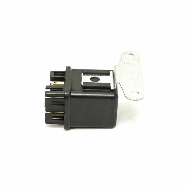 

Glow Plug Relay 35593-75212 3559375212 Fit for Kubota M4030 M4700 M4900 M5030 M5400