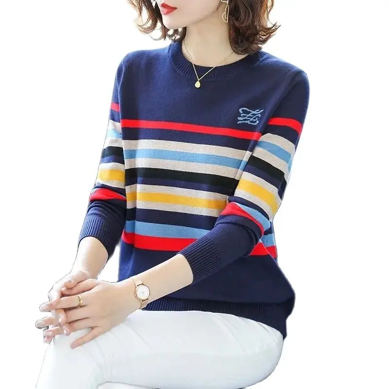 Autumn Winter New Stripe Knitting Sweater Round Neck Fashion Jacket Loose Show Thin Hit End Shirt Sweater Women Tide