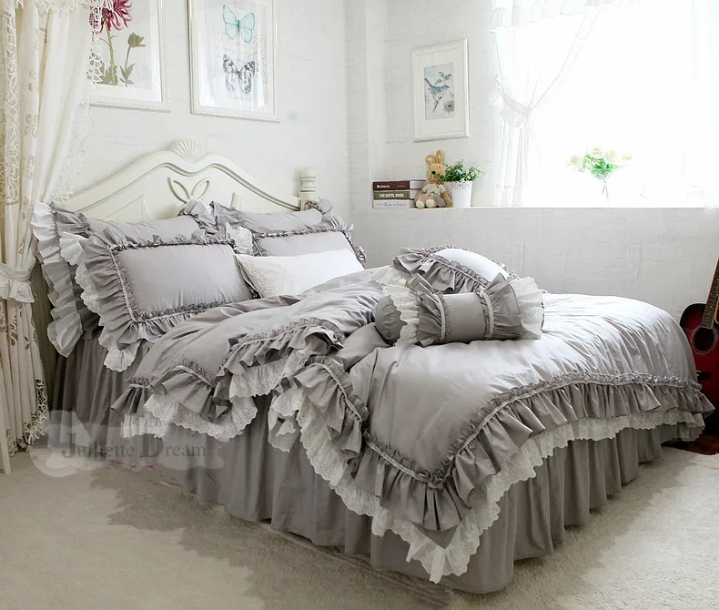 Luxury King Size Bedding Set Romantic Lace Ruffle Duvet Cover Wedding Bed Cover Set Bedroom Set Queen Comforter Bedding Sets