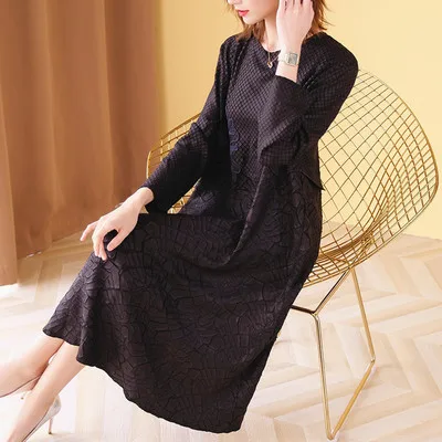 

HOT SELLING Miyake fashion fold round collar solid dress with long sleeve the applique loose dress IN STOCK