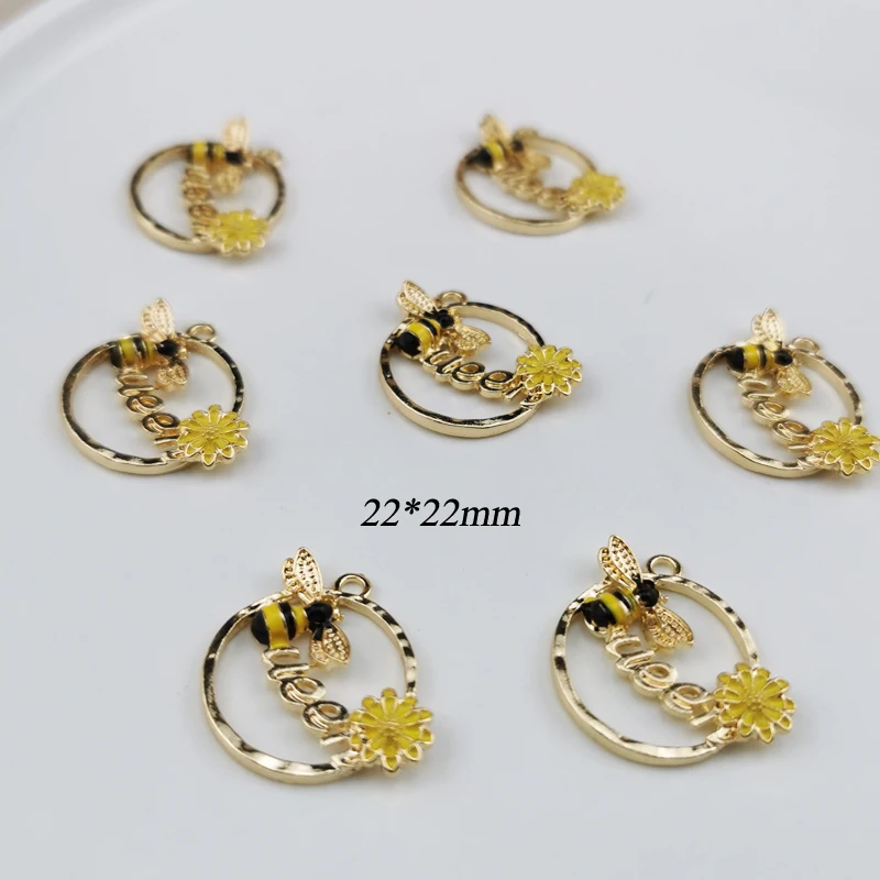 MuhNa 10pcs Wreath Bee Enamel Charm Metal Insect Honey Bees Earrings Pendants DIY Jewelry Make Accessories Craft Golden Base