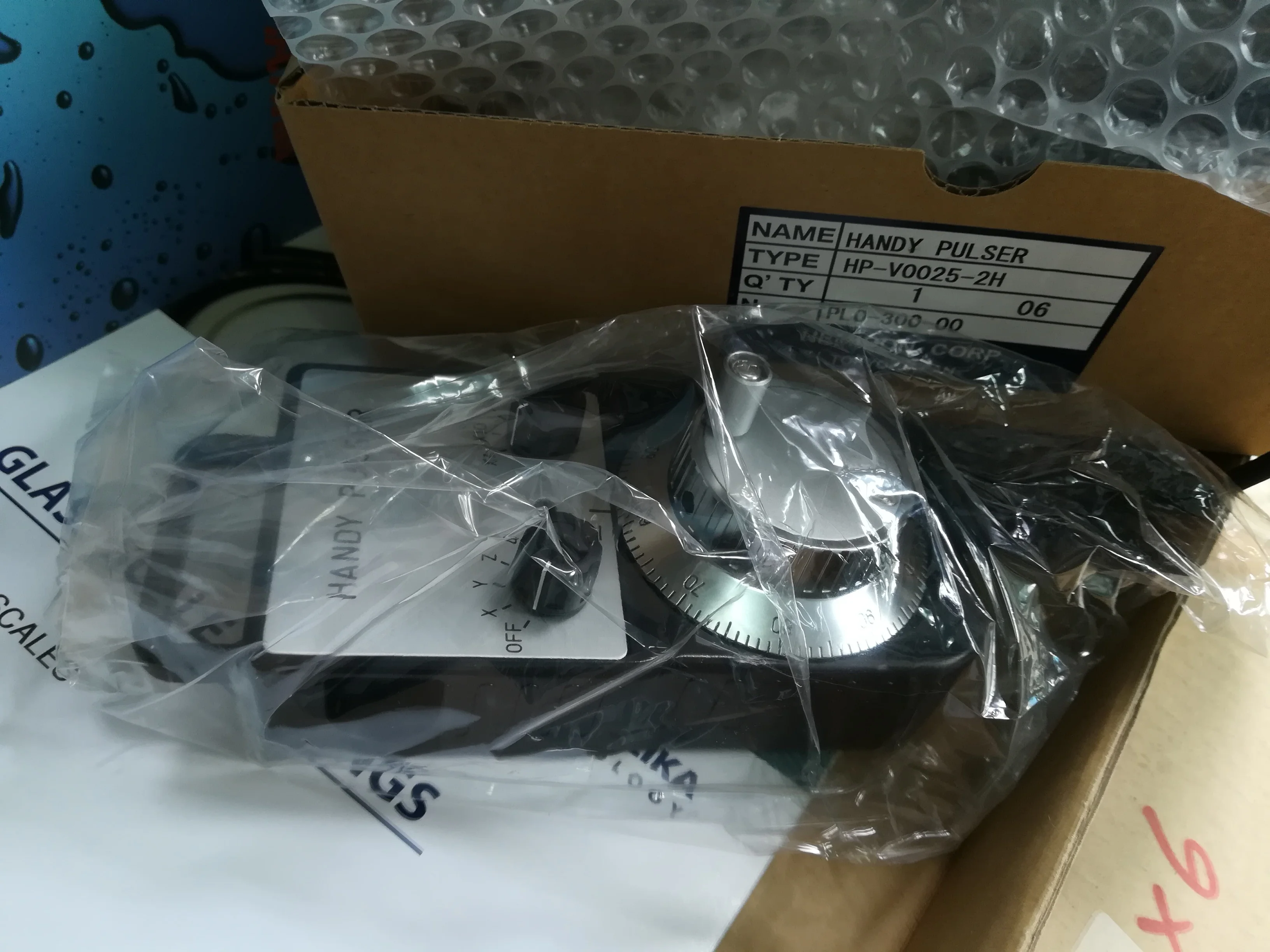 HP-L01-2Z9-PL0-300-00 NEMICON الأصلي الجديد المستورد من اليابان