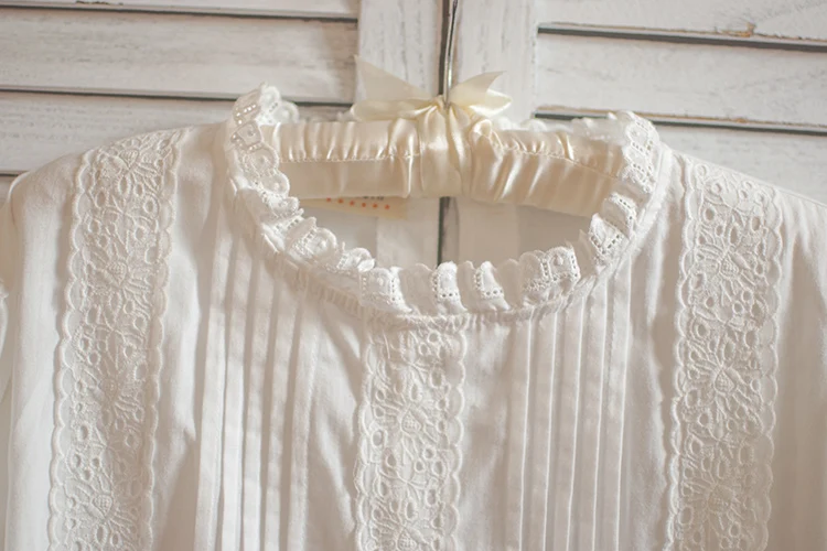 Free Shipping 2021 Spring Autumn New Fashion 100% Cotton Lace Tops For Women Long Sleeve Loose Loose Tees White