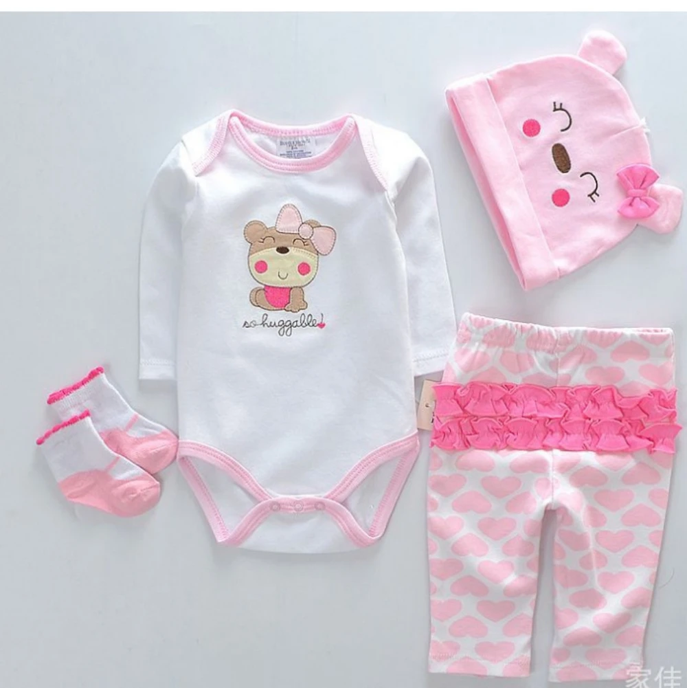 A variety of simulated baby doll clothes are suitable for 20-22 inches and 50-55 cm