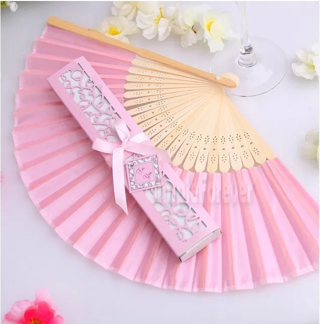 50pcs/lot Luxurious Silk Fan Wedding Gifts Novelty Wedding Decoration Soap Bubble Wedding Favors