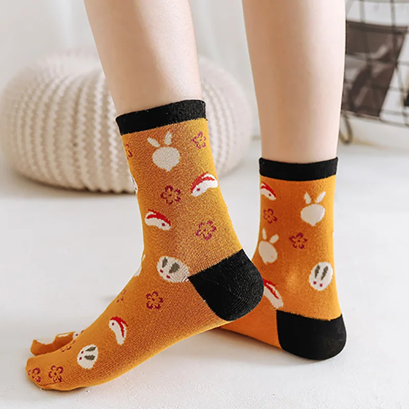 Calcetines de algodón de dos dedos para mujer, medias gruesas de dibujos animados de animales, para otoño e invierno, Kawaii, Harajuku