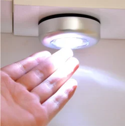 Luz táctil de prensa con 3 bombillas Led, Mini lámpara de armario con batería, lámpara de ahorro de energía, luz de techo portátil de pared, 1 ud.